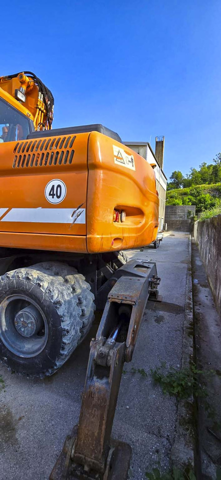 Doosan DX160W - Riteņu ekskavators: foto 4 Doosan DX160W - Riteņu ekskavators: foto 4