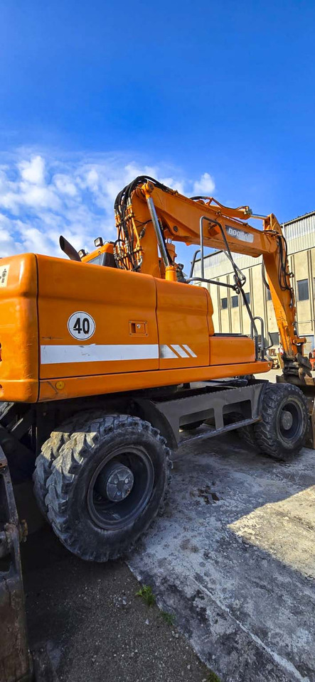 Doosan DX160W - Riteņu ekskavators: foto 5 Doosan DX160W - Riteņu ekskavators: foto 5