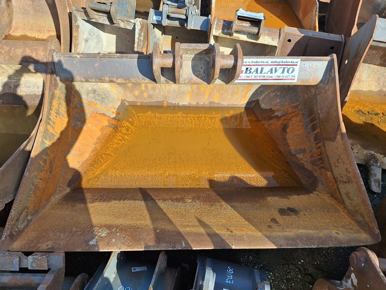 Excavating/slope digging bucket 1600 mm S1 - Kauss: foto 2 Excavating/slope digging bucket 1600 mm S1 - Kauss: foto 2