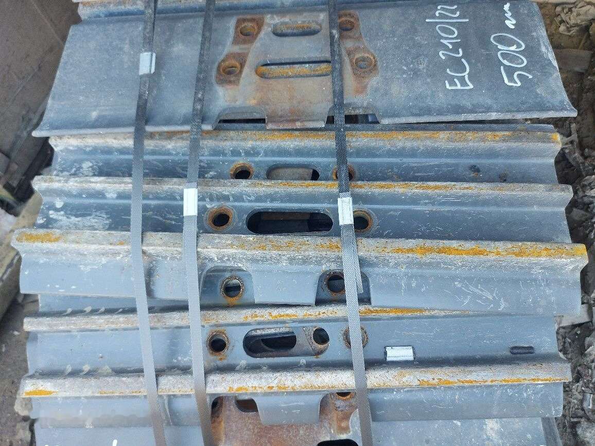 Grouser pads 600 mm Daewoo-Doosan DX225 NLC, Daewoo-Doosan Solar 220, Daewoo-Doosan Solar 225, Hitachi ZX180 LC, Hitachi ZX240, Hyundai HX180 HIGH WALKER, Komatsu PC150 LC, Komatsu PC160, Komatsu PC - Kāpurķēdes - Ekskavators: foto 2 Grouser pads 600 mm Daewoo-Doosan DX225 NLC, Daewoo-Doosan Solar 220, Daewoo-Doosan Solar 225, Hitachi ZX180 LC, Hitachi ZX240, Hyundai HX180 HIGH WALKER, Komatsu PC150 LC, Komatsu PC160, Komatsu PC - Kāpurķēdes - Ekskavators: foto 2