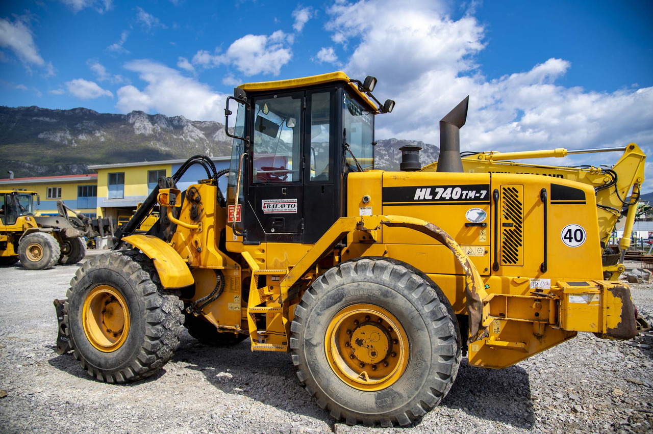 HYUNDAI HL740TM-7 for parts - Riteņu iekrāvējs: foto 3 HYUNDAI HL740TM-7 for parts - Riteņu iekrāvējs: foto 3