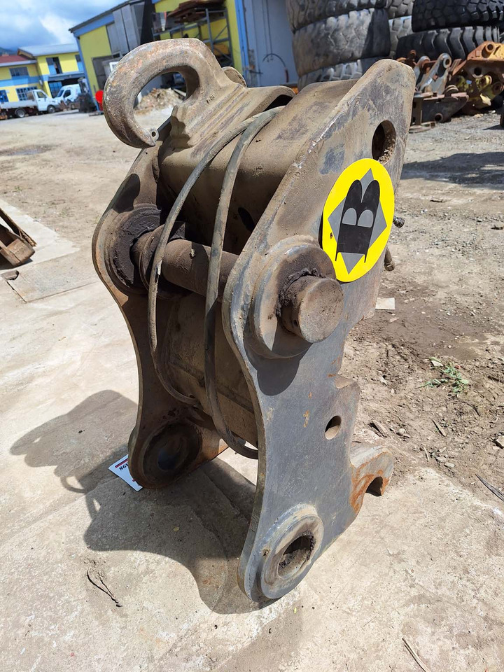Hydraulic Volvo S1 - Ātrā sakabe - Celtniecības tehnika: foto 3 Hydraulic Volvo S1 - Ātrā sakabe - Celtniecības tehnika: foto 3