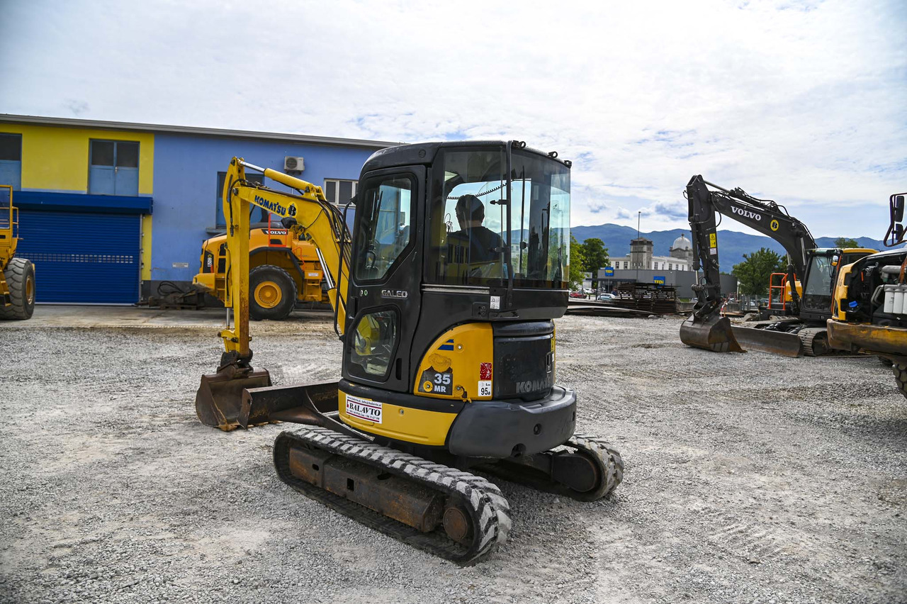 Komatsu PC35MR-2 - Mini-ekskavators: foto 5 Komatsu PC35MR-2 - Mini-ekskavators: foto 5