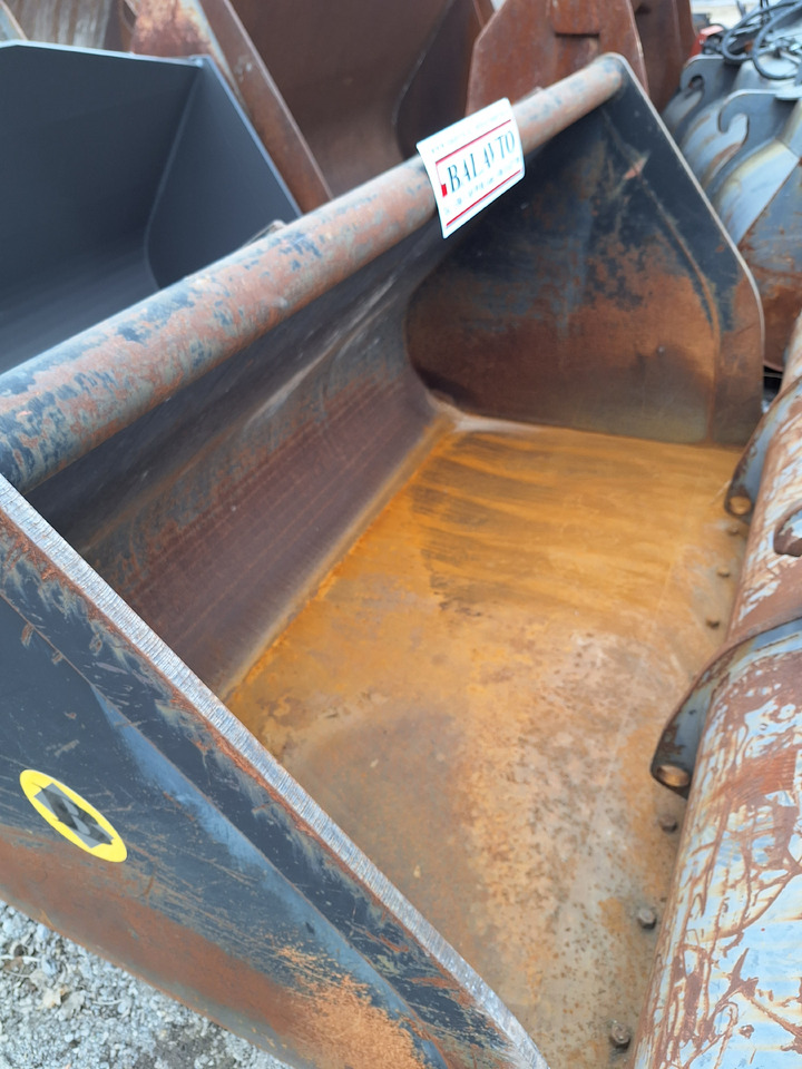 Loader bucket 2200 mm BOE - Iekrāvēja kauss: foto 2 Loader bucket 2200 mm BOE - Iekrāvēja kauss: foto 2