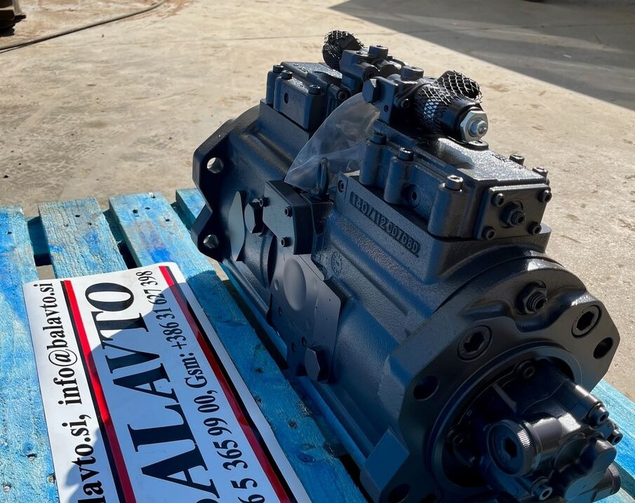 Main hydraulic pump 14531300 for Volvo EC210C, ECR235C, FC2421C, FC2121C - Hidrauliskais sūknis - Ekskavators: foto 1 Main hydraulic pump 14531300 for Volvo EC210C, ECR235C, FC2421C, FC2121C - Hidrauliskais sūknis - Ekskavators: foto 1