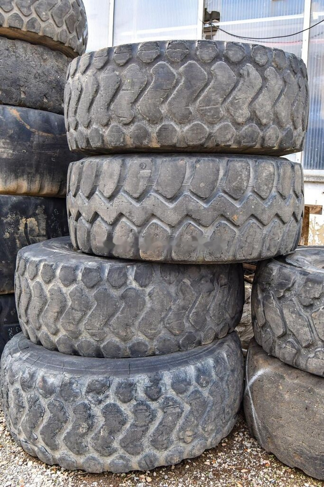 Michelin 23.5R25 - Riepa - Riteņu iekrāvējs: foto 2 Michelin 23.5R25 - Riepa - Riteņu iekrāvējs: foto 2