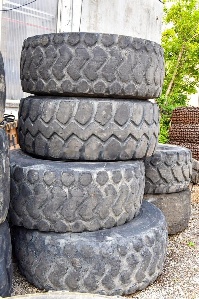 Michelin 23.5R25 - Riepa - Riteņu iekrāvējs: foto 3 Michelin 23.5R25 - Riepa - Riteņu iekrāvējs: foto 3