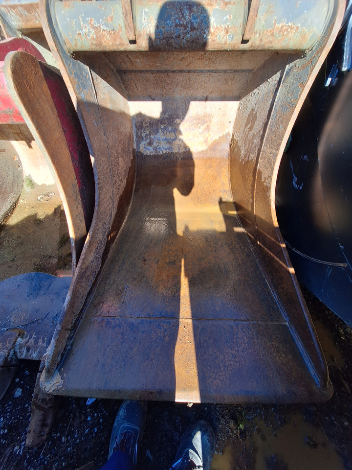 SMP digging bucket 950 mm Volvo S6 - Kauss: foto 1 SMP digging bucket 950 mm Volvo S6 - Kauss: foto 1
