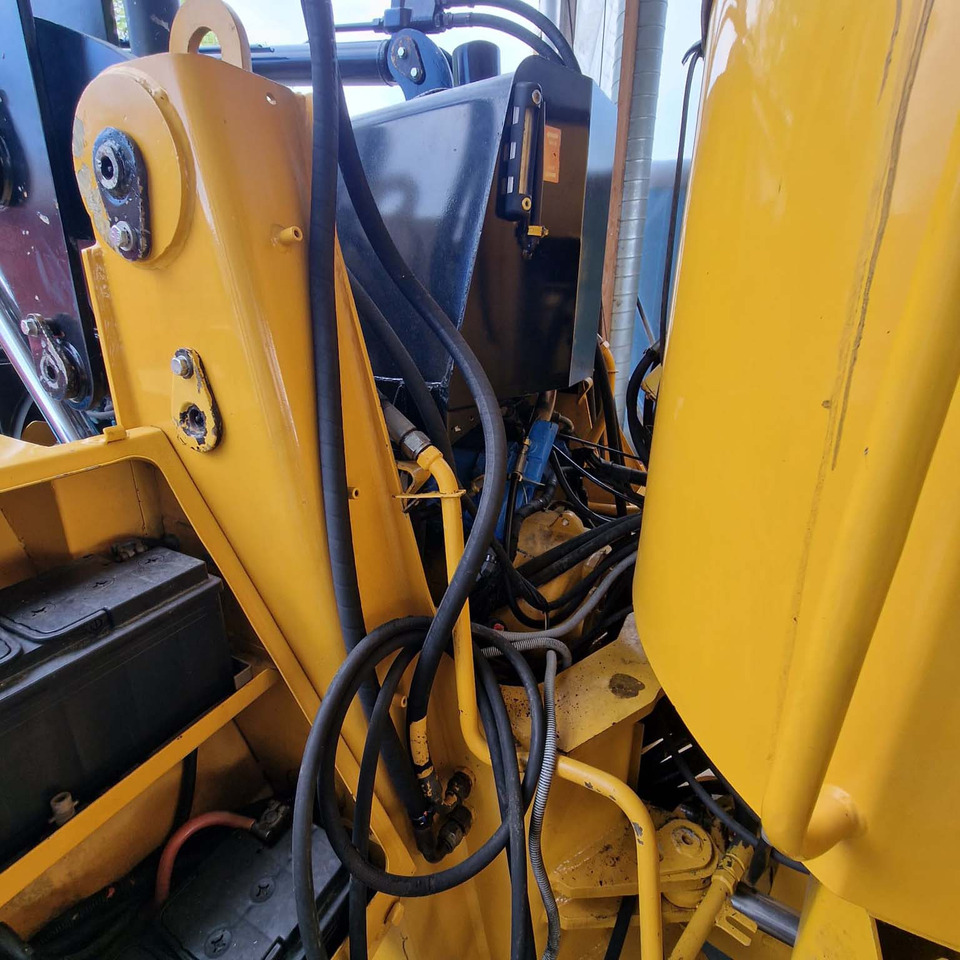 Ekskavators-iekrāvējs VOLVO BM6300: foto 8 Ekskavators-iekrāvējs VOLVO BM6300: foto 8