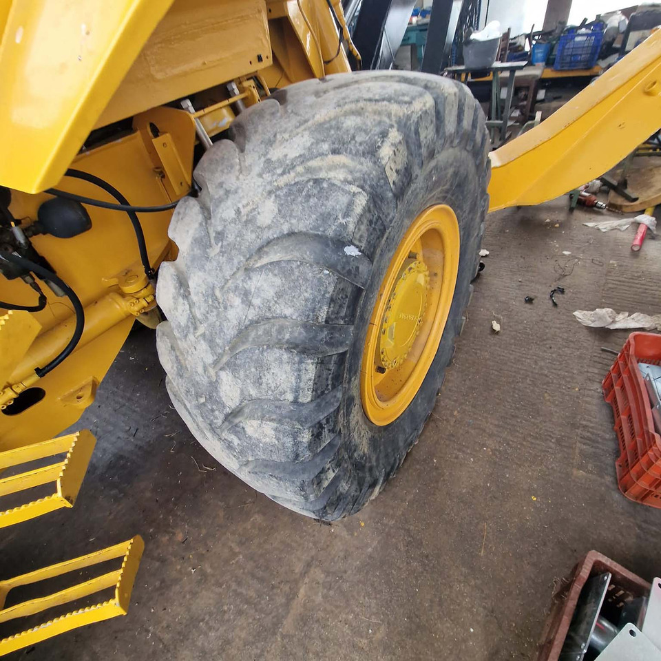 Ekskavators-iekrāvējs VOLVO BM6300: foto 14 Ekskavators-iekrāvējs VOLVO BM6300: foto 14