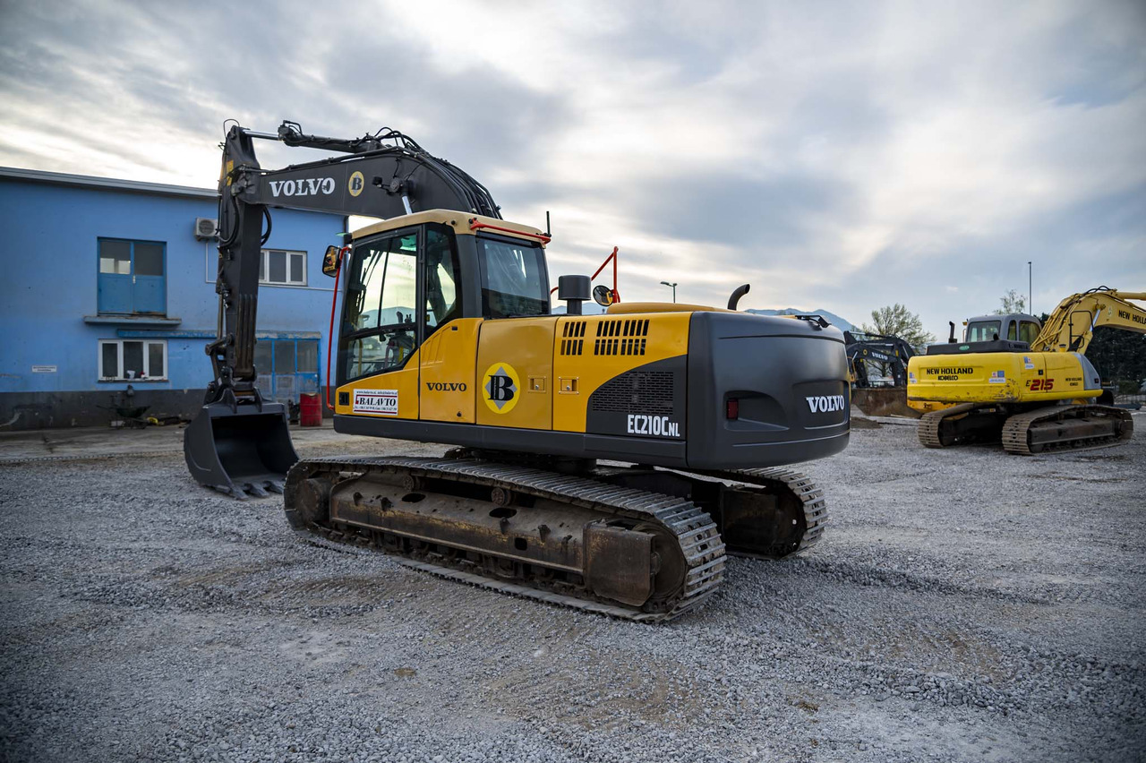 VOLVO EC210CNL - Kāpurķēžu ekskavators: foto 4 VOLVO EC210CNL - Kāpurķēžu ekskavators: foto 4