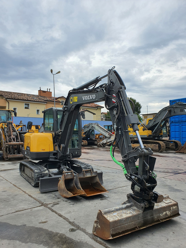 VOLVO EC60E - Mini-ekskavators: foto 5 VOLVO EC60E - Mini-ekskavators: foto 5