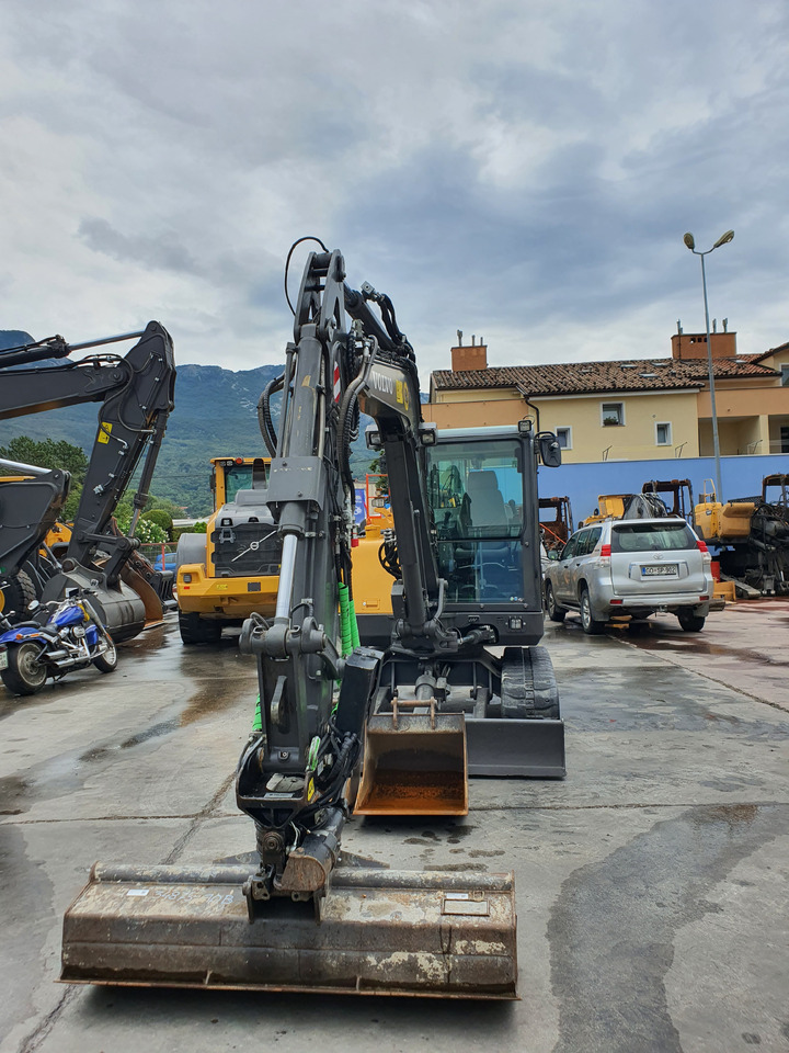 VOLVO EC60E - Mini-ekskavators: foto 4 VOLVO EC60E - Mini-ekskavators: foto 4