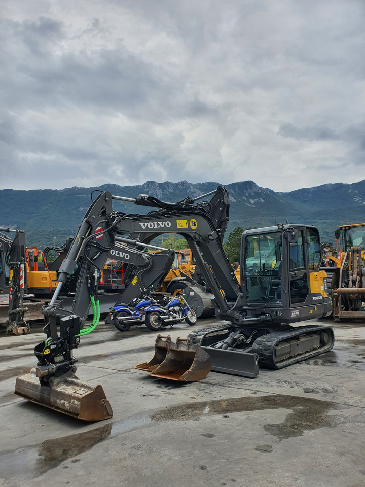 VOLVO EC60E - Mini-ekskavators: foto 1 VOLVO EC60E - Mini-ekskavators: foto 1