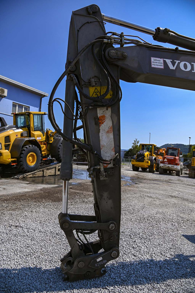 Riteņu ekskavators VOLVO EW180B: foto 10
