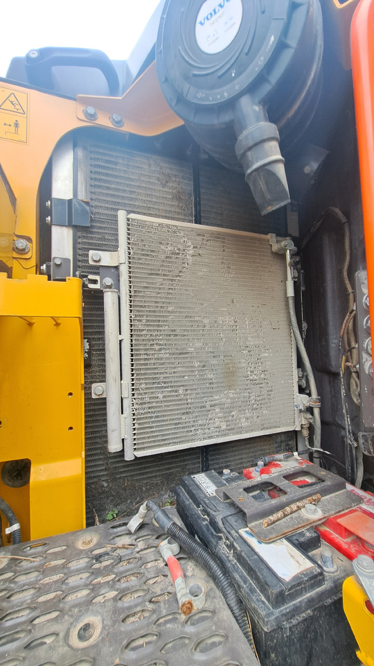 VOLVO EWR150E - Riteņu ekskavators: foto 2 VOLVO EWR150E - Riteņu ekskavators: foto 2