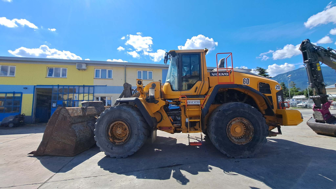 VOLVO L150H - Riteņu iekrāvējs: foto 1 VOLVO L150H - Riteņu iekrāvējs: foto 1