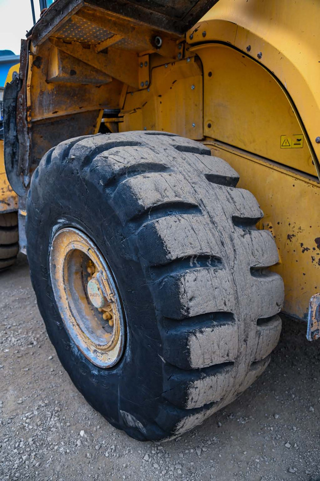 Riteņu iekrāvējs VOLVO L180G: foto 28