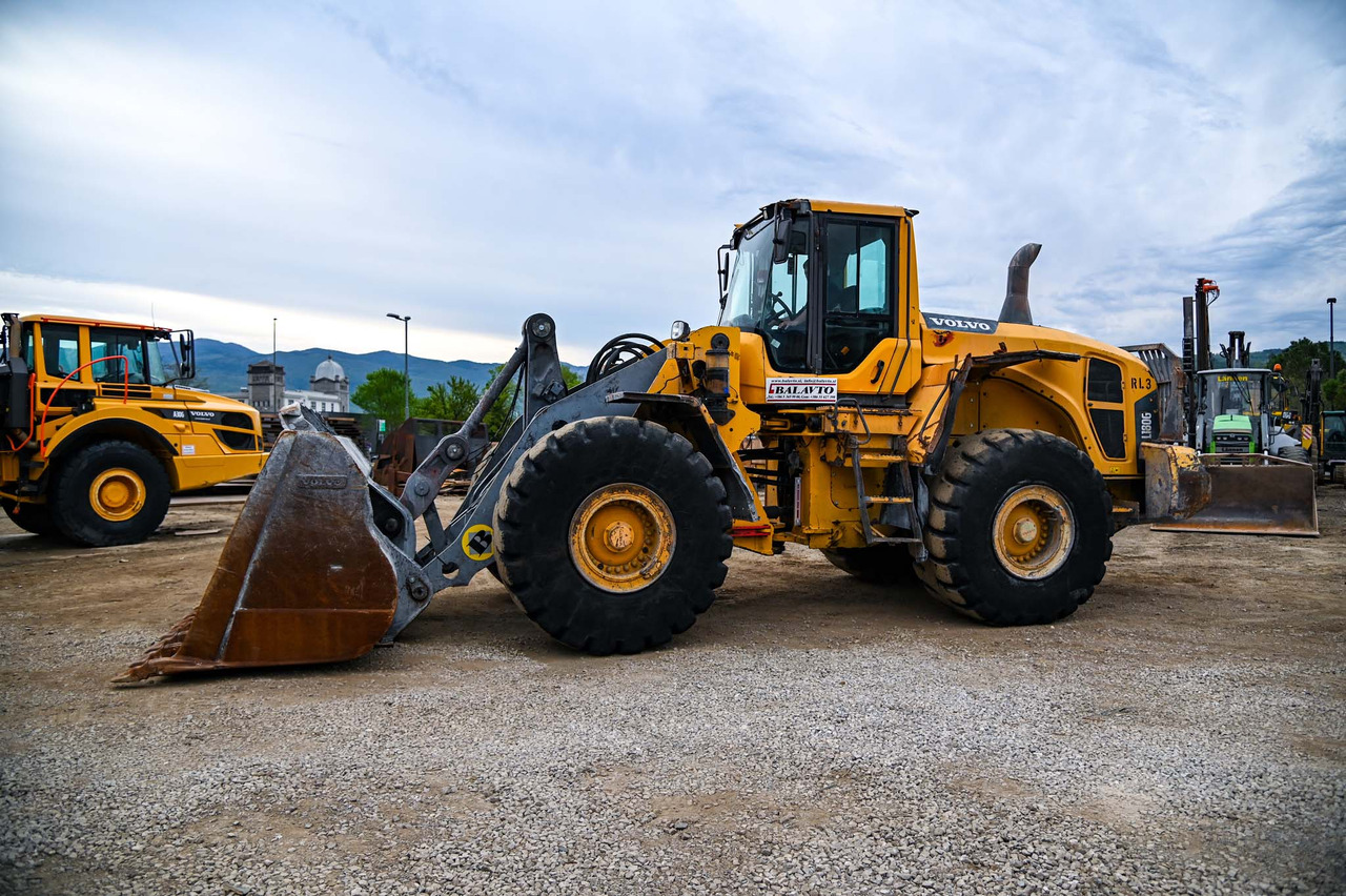 VOLVO L180G - Riteņu iekrāvējs: foto 2 VOLVO L180G - Riteņu iekrāvējs: foto 2