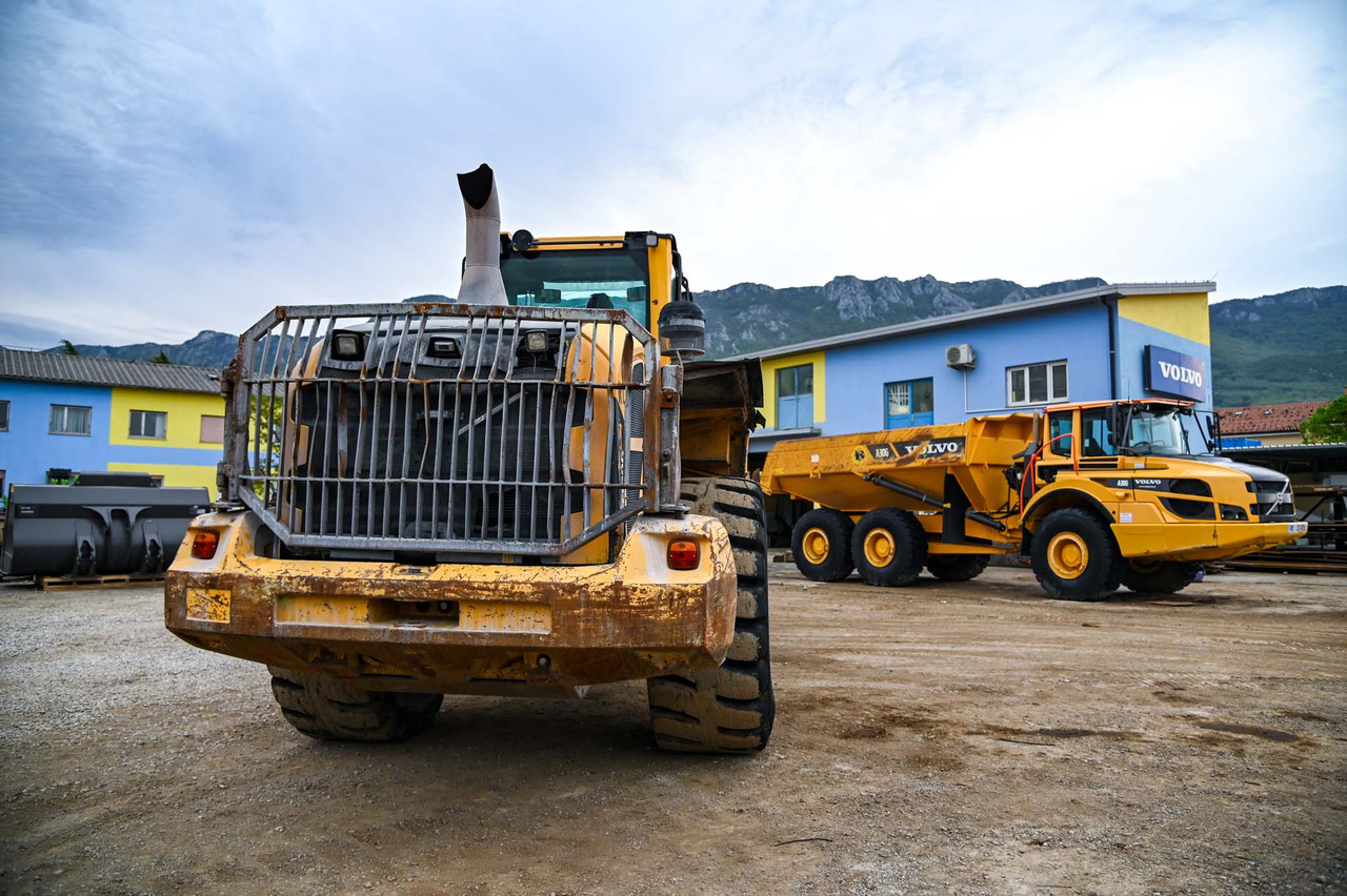 VOLVO L180G - Riteņu iekrāvējs: foto 5 VOLVO L180G - Riteņu iekrāvējs: foto 5