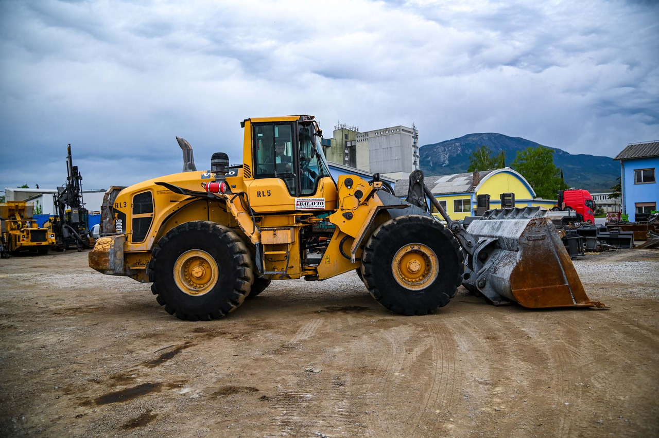 Riteņu iekrāvējs VOLVO L180G: foto 8