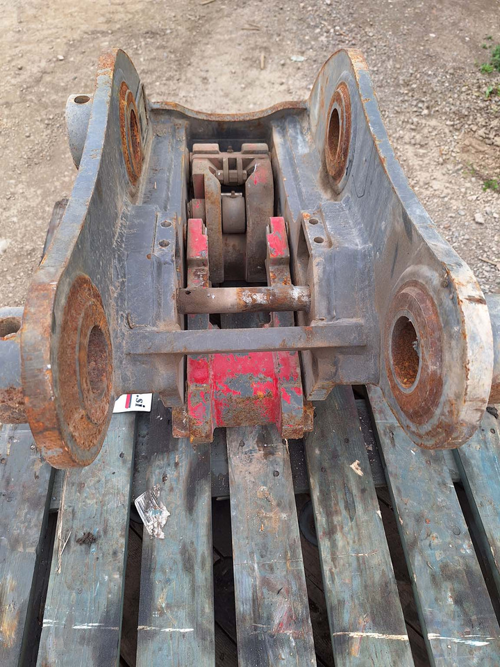 Volvo 14709434 Volvo EC140, EW140, ECR145 - Ātrā sakabe - Celtniecības tehnika: foto 3 Volvo 14709434 Volvo EC140, EW140, ECR145 - Ātrā sakabe - Celtniecības tehnika: foto 3