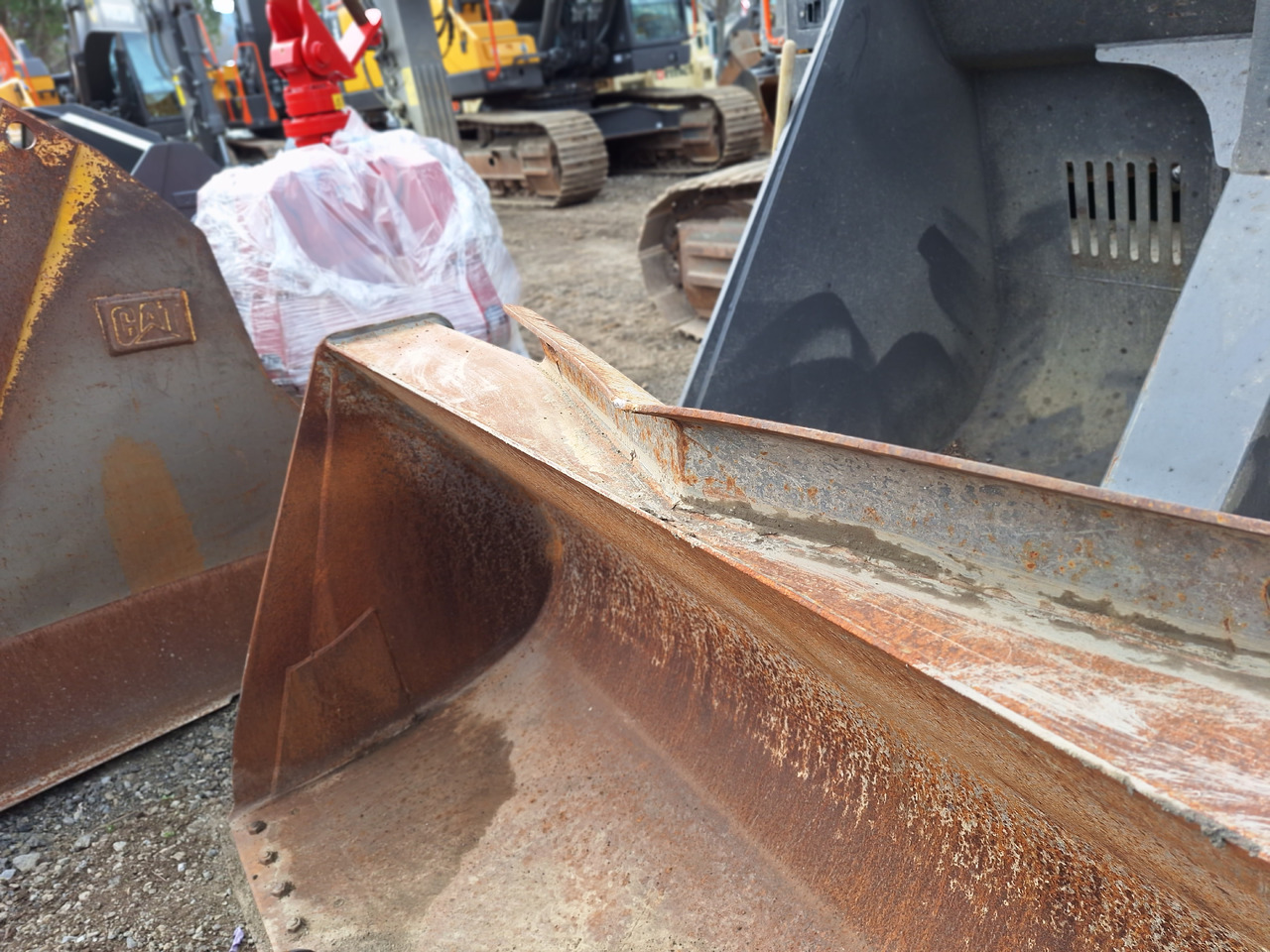 Volvo 93812 loader bucket 2300 mm BOE - Iekrāvēja kauss: foto 5 Volvo 93812 loader bucket 2300 mm BOE - Iekrāvēja kauss: foto 5
