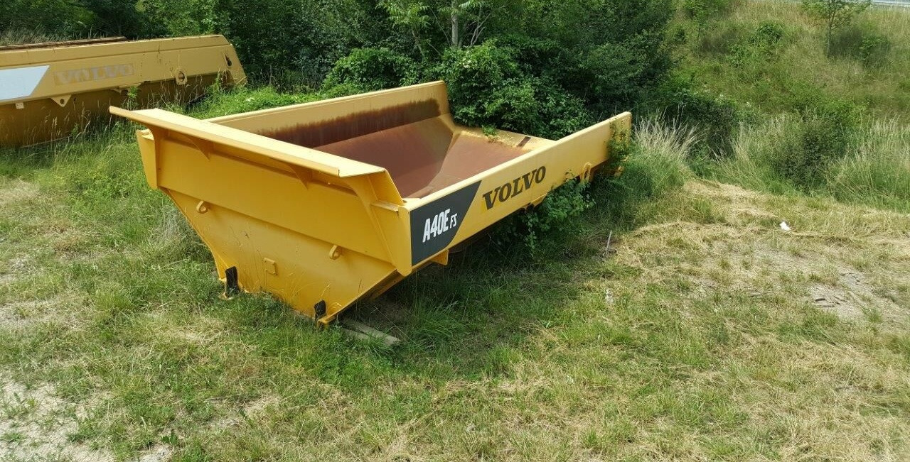 Volvo A40E - Pašizgāzēju virsbūve: foto 3 Volvo A40E - Pašizgāzēju virsbūve: foto 3