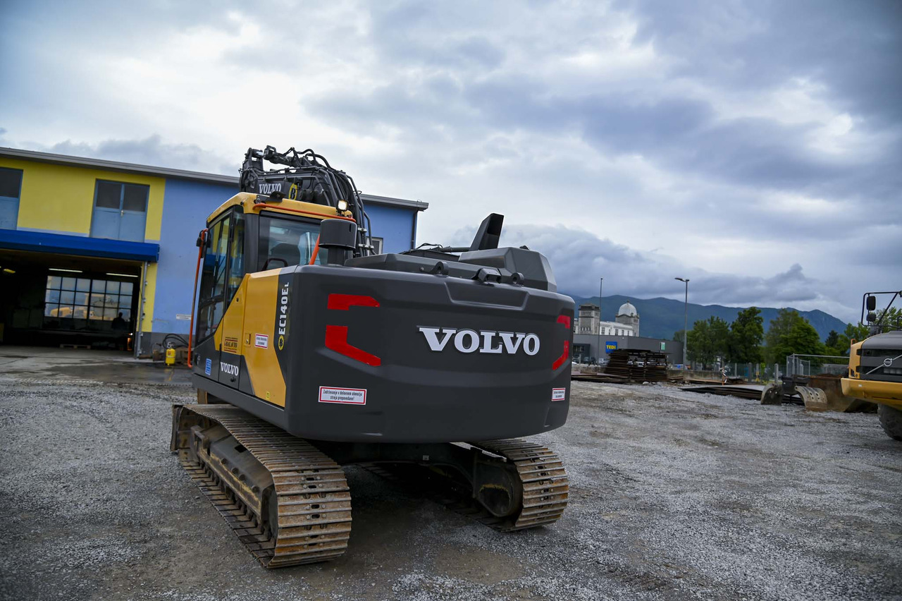 Volvo EC140E - Kāpurķēžu ekskavators: foto 4 Volvo EC140E - Kāpurķēžu ekskavators: foto 4