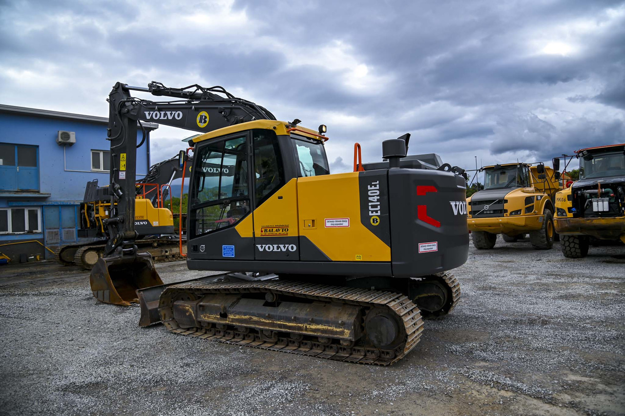 Volvo EC140E - Kāpurķēžu ekskavators: foto 3 Volvo EC140E - Kāpurķēžu ekskavators: foto 3