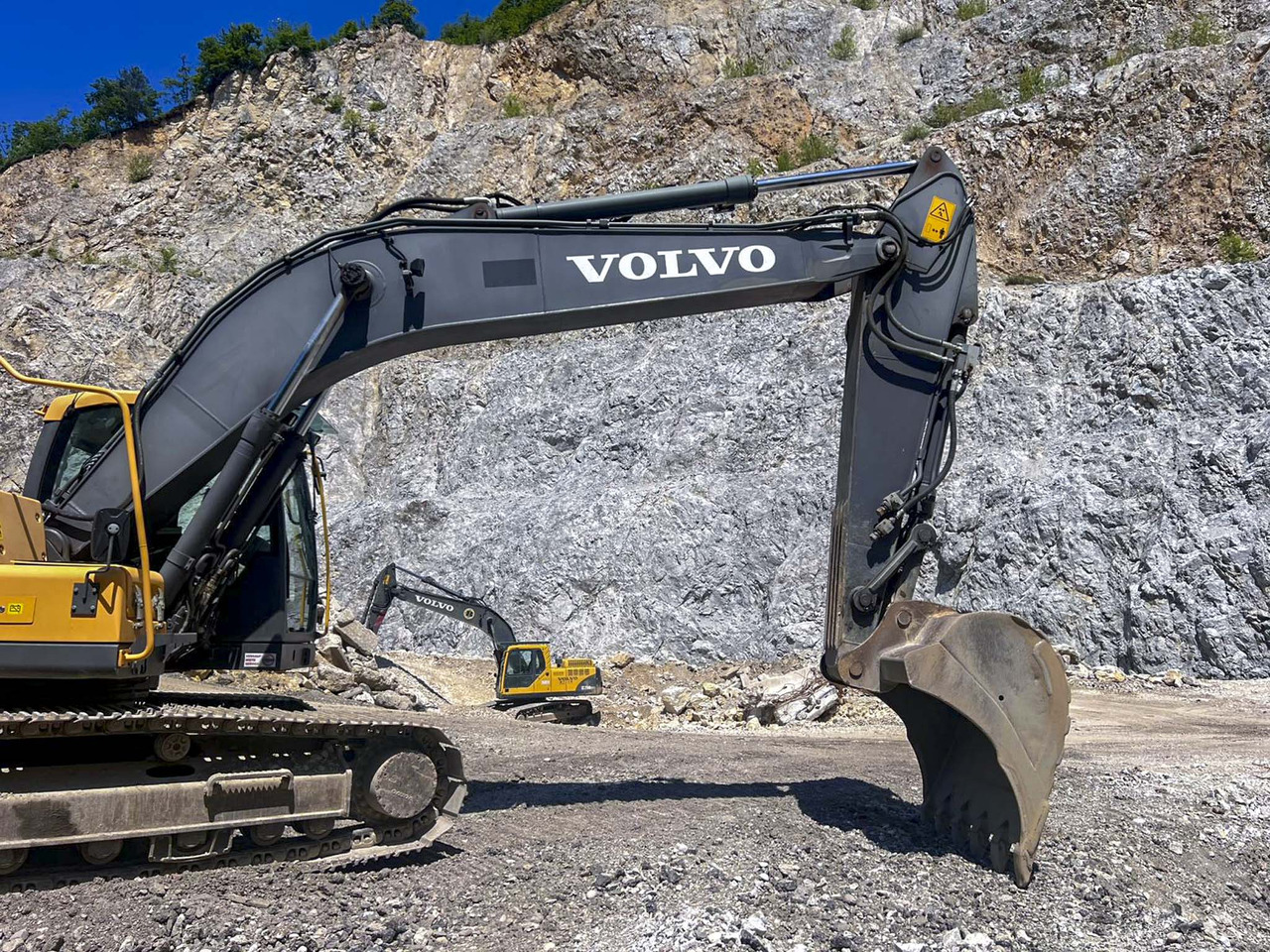 Volvo EC220D - Kāpurķēžu ekskavators: foto 4 Volvo EC220D - Kāpurķēžu ekskavators: foto 4