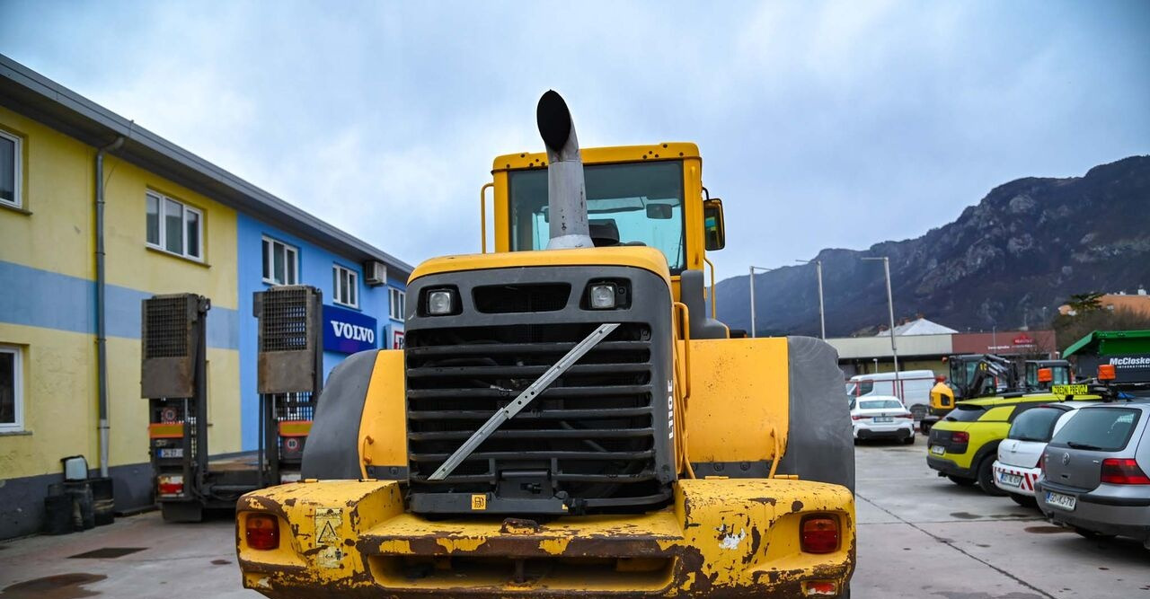 Volvo L110E - Riteņu iekrāvējs: foto 2 Volvo L110E - Riteņu iekrāvējs: foto 2