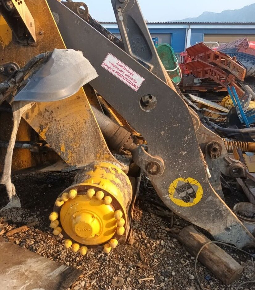 Volvo L120H - Riteņu iekrāvējs: foto 2 Volvo L120H - Riteņu iekrāvējs: foto 2