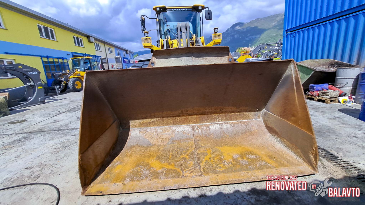 Volvo L120H - Riteņu iekrāvējs: foto 3 Volvo L120H - Riteņu iekrāvējs: foto 3