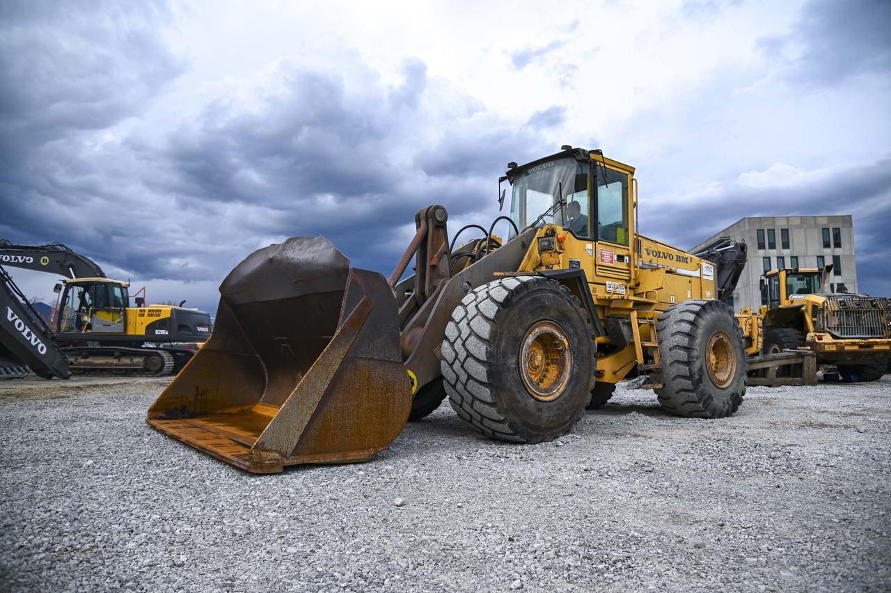 Volvo L150 - Riteņu iekrāvējs: foto 1 Volvo L150 - Riteņu iekrāvējs: foto 1