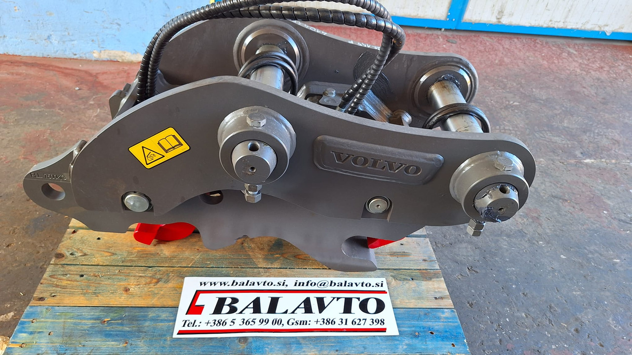 Volvo hydraulic quick coupler UNI65 - Ātrā sakabe - Ekskavators: foto 2 Volvo hydraulic quick coupler UNI65 - Ātrā sakabe - Ekskavators: foto 2