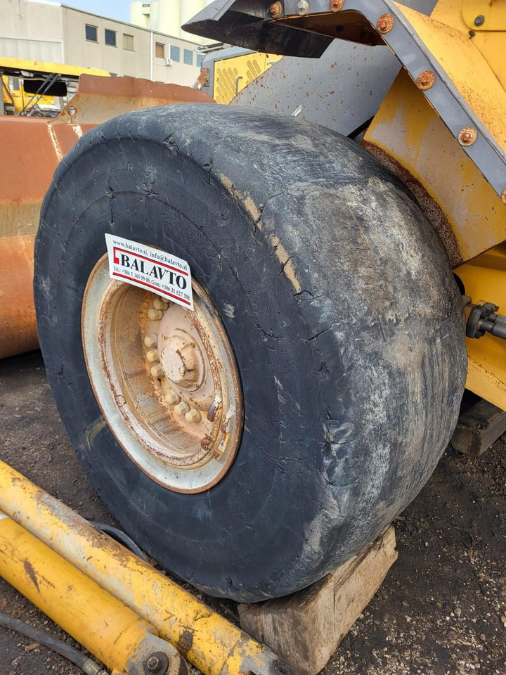 Volvo rims - Riteņa disks - Iekrāvējs: foto 2 Volvo rims - Riteņa disks - Iekrāvējs: foto 2