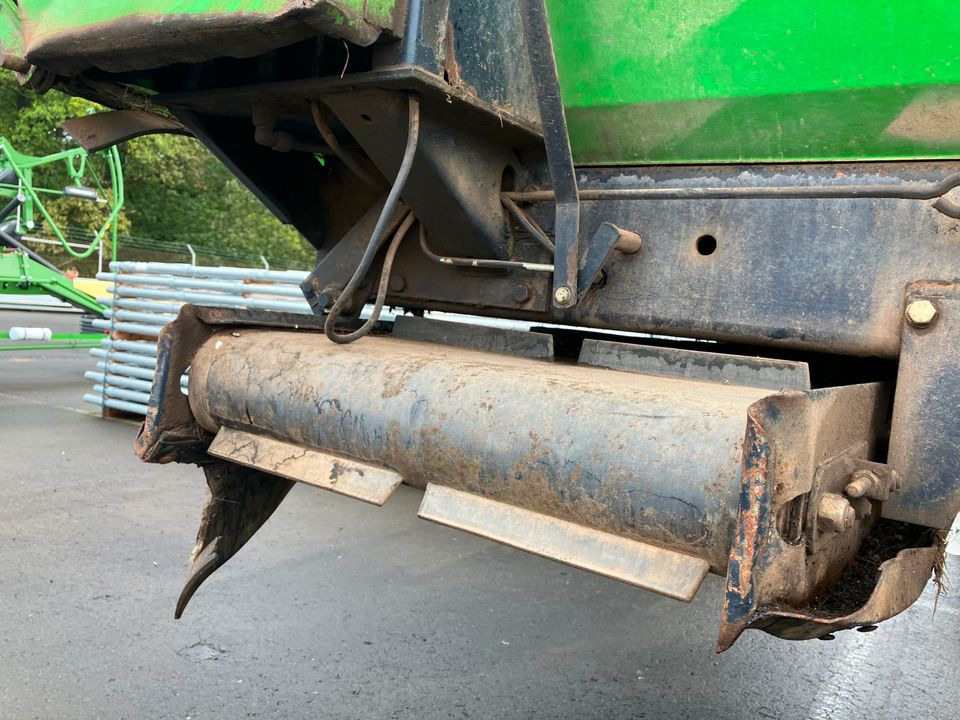 Deutz Fahr Ladewagen FE 6.37 mit Querförderband - Savācējpiekabe: foto 5 Deutz Fahr Ladewagen FE 6.37 mit Querförderband - Savācējpiekabe: foto 5
