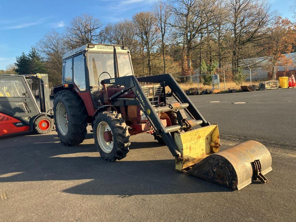 IHC 744 AS Allrad Frontlader Bastlerfahrzeug Sammlerstück Traktor - Traktors: foto 1 IHC 744 AS Allrad Frontlader Bastlerfahrzeug Sammlerstück Traktor - Traktors: foto 1