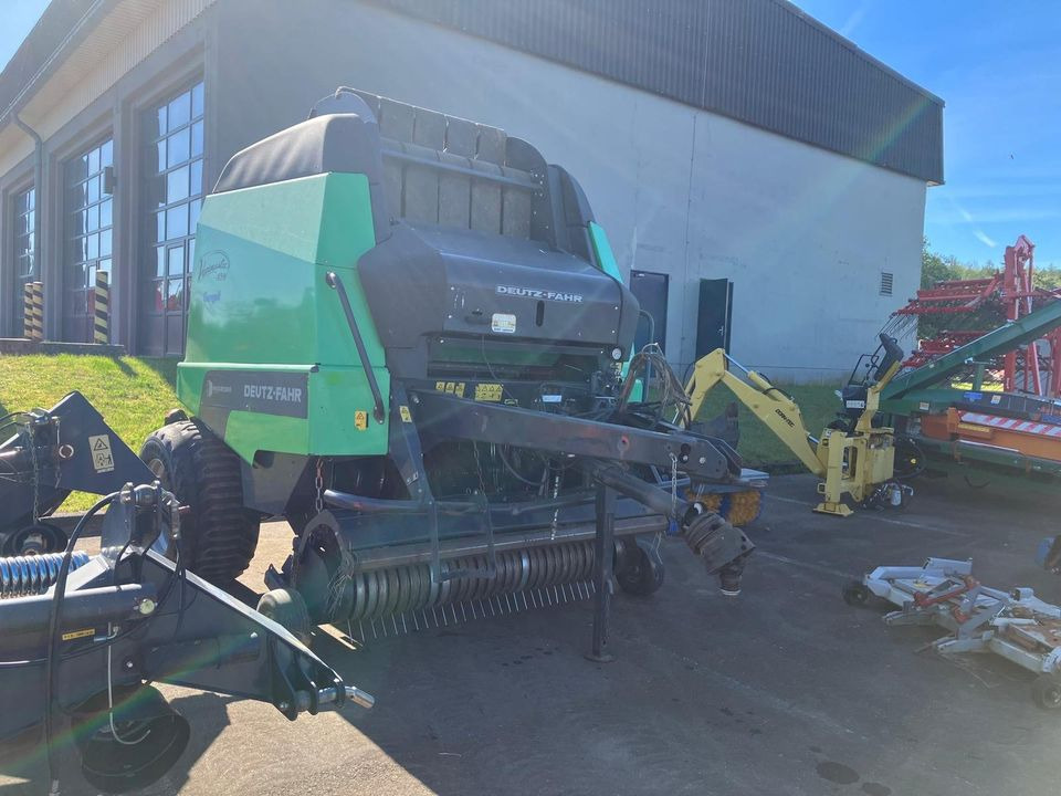 Rundballenpresse Deutz-Fahr Varimaster 590 14OC - Rituļu prese: foto 4 Rundballenpresse Deutz-Fahr Varimaster 590 14OC - Rituļu prese: foto 4