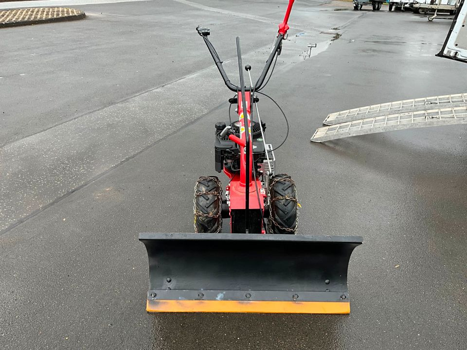Schneeschieber, 1-Achser, 85cm Schneeschild, Antrieb - Dārza tehnika: foto 5 Schneeschieber, 1-Achser, 85cm Schneeschild, Antrieb - Dārza tehnika: foto 5