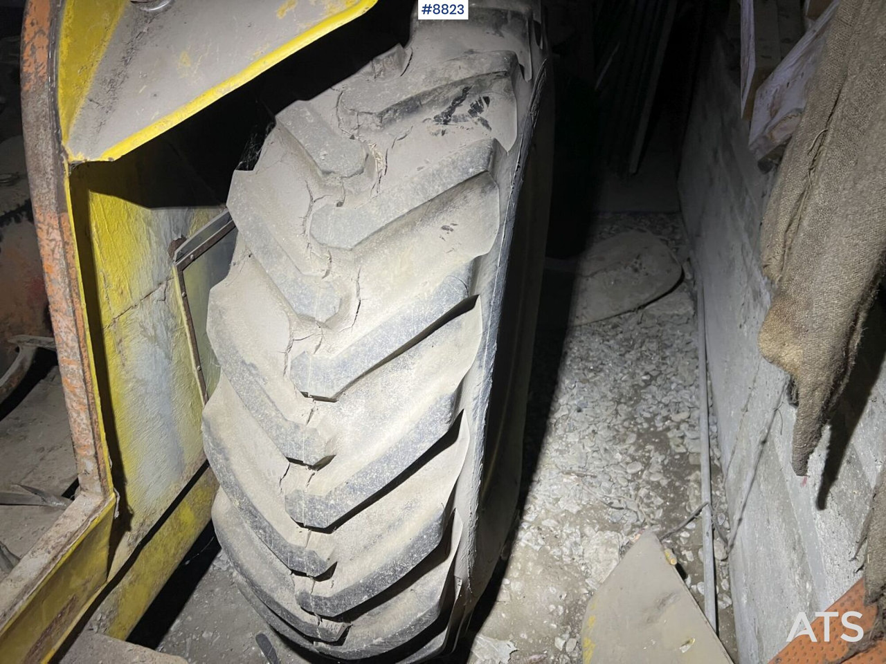 Ekskavators-iekrāvējs Backhoe loader HARA CAWAY with Hyma Digging unit (VIDEO): foto 33