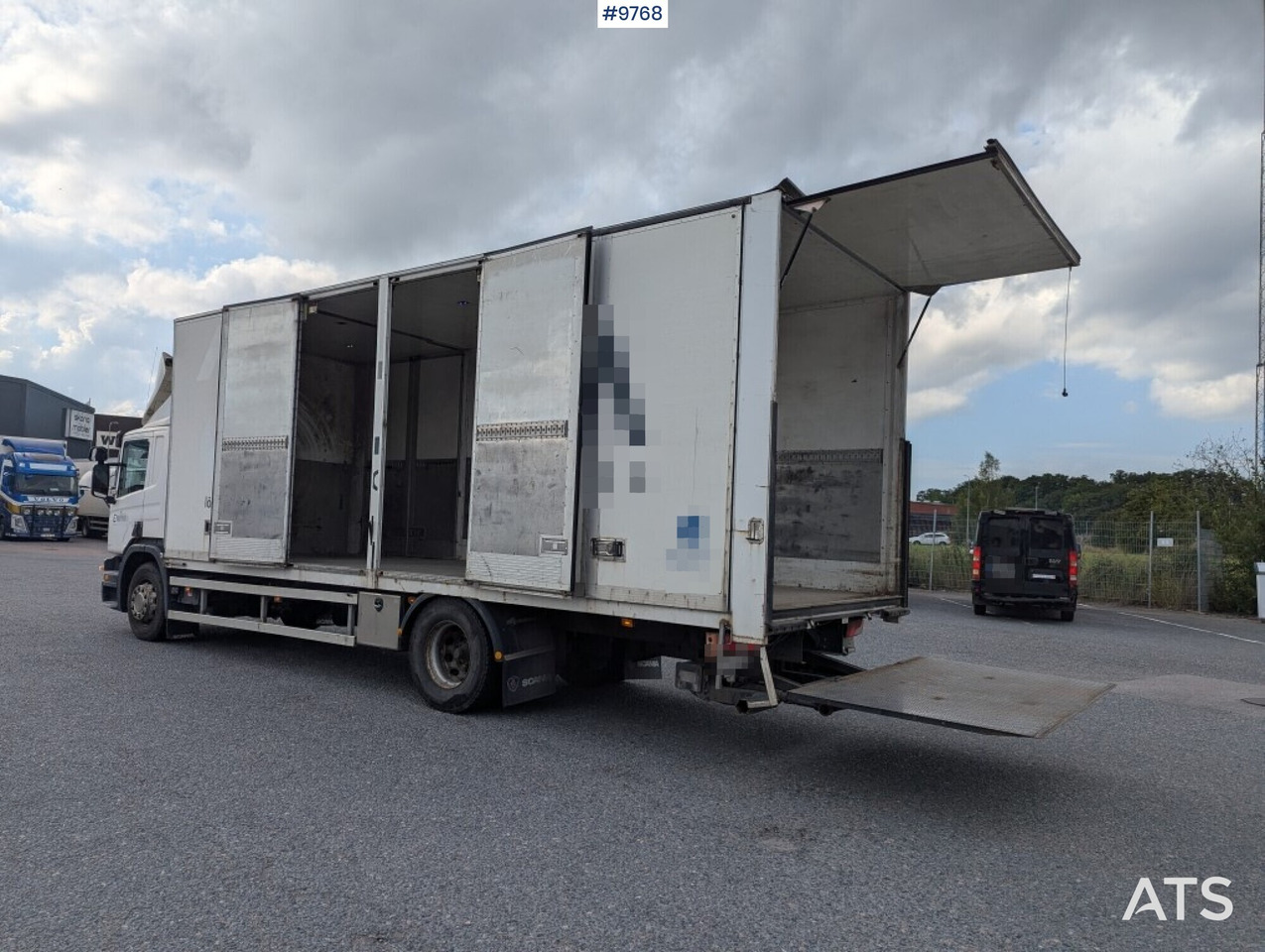 Box Truck Scania P280 4X2 with tail lift - Kravas automašīna ar slēgto virsbūvi: foto 3 Box Truck Scania P280 4X2 with tail lift - Kravas automašīna ar slēgto virsbūvi: foto 3