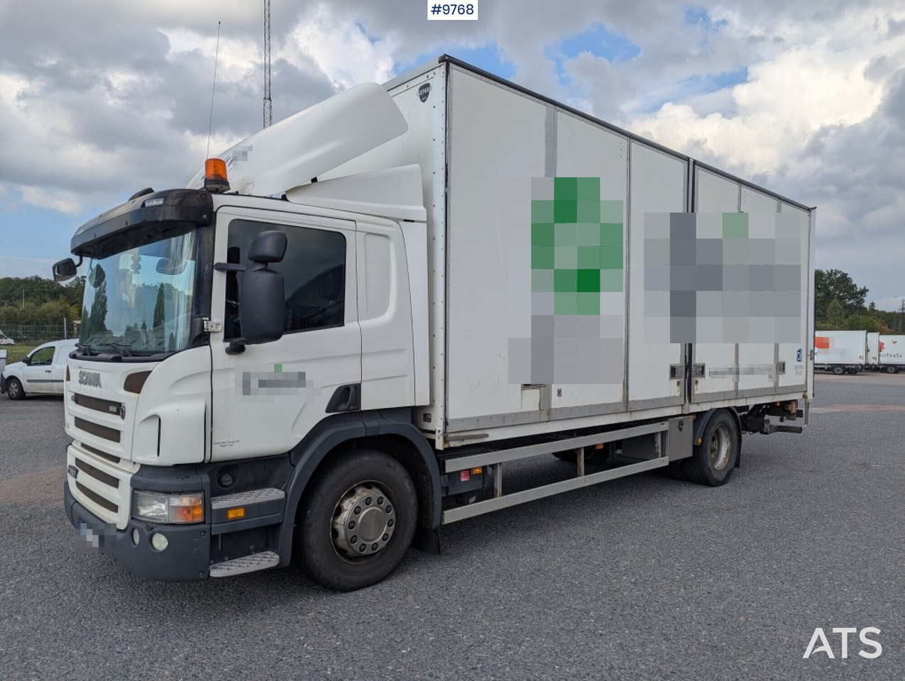Box Truck Scania P280 4X2 with tail lift - Kravas automašīna ar slēgto virsbūvi: foto 1 Box Truck Scania P280 4X2 with tail lift - Kravas automašīna ar slēgto virsbūvi: foto 1
