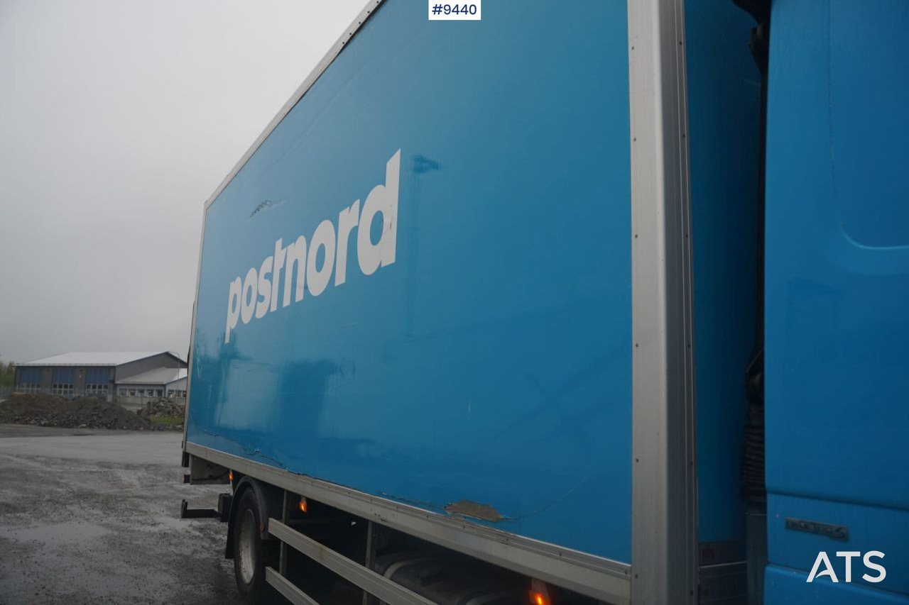 Kravas automašīna ar slēgto virsbūvi Box truck Mercedes Benz Actros (See Video): foto 11