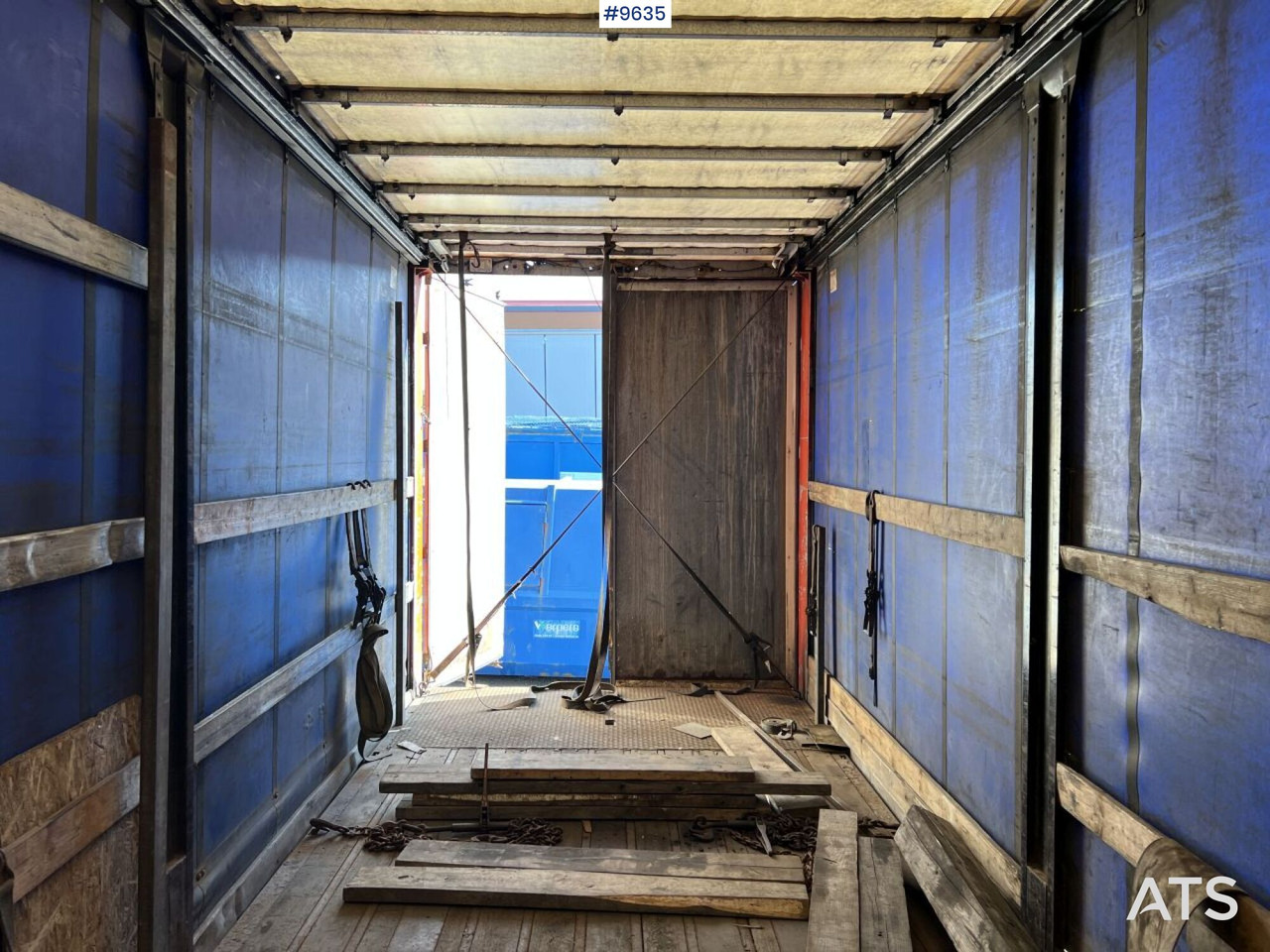 Chapel trailer Fruehauf SS136/P3S - Tenta puspiekabe: foto 5 Chapel trailer Fruehauf SS136/P3S - Tenta puspiekabe: foto 5