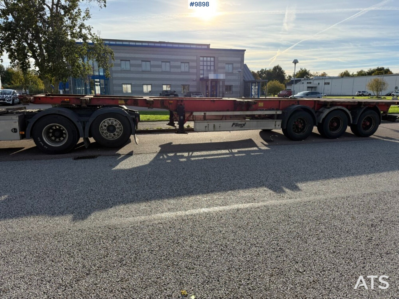 Container chassis Fliegl SDS 400 - Puspiekabe noņemamā virsbūve/ Konteineru vedējs: foto 3 Container chassis Fliegl SDS 400 - Puspiekabe noņemamā virsbūve/ Konteineru vedējs: foto 3