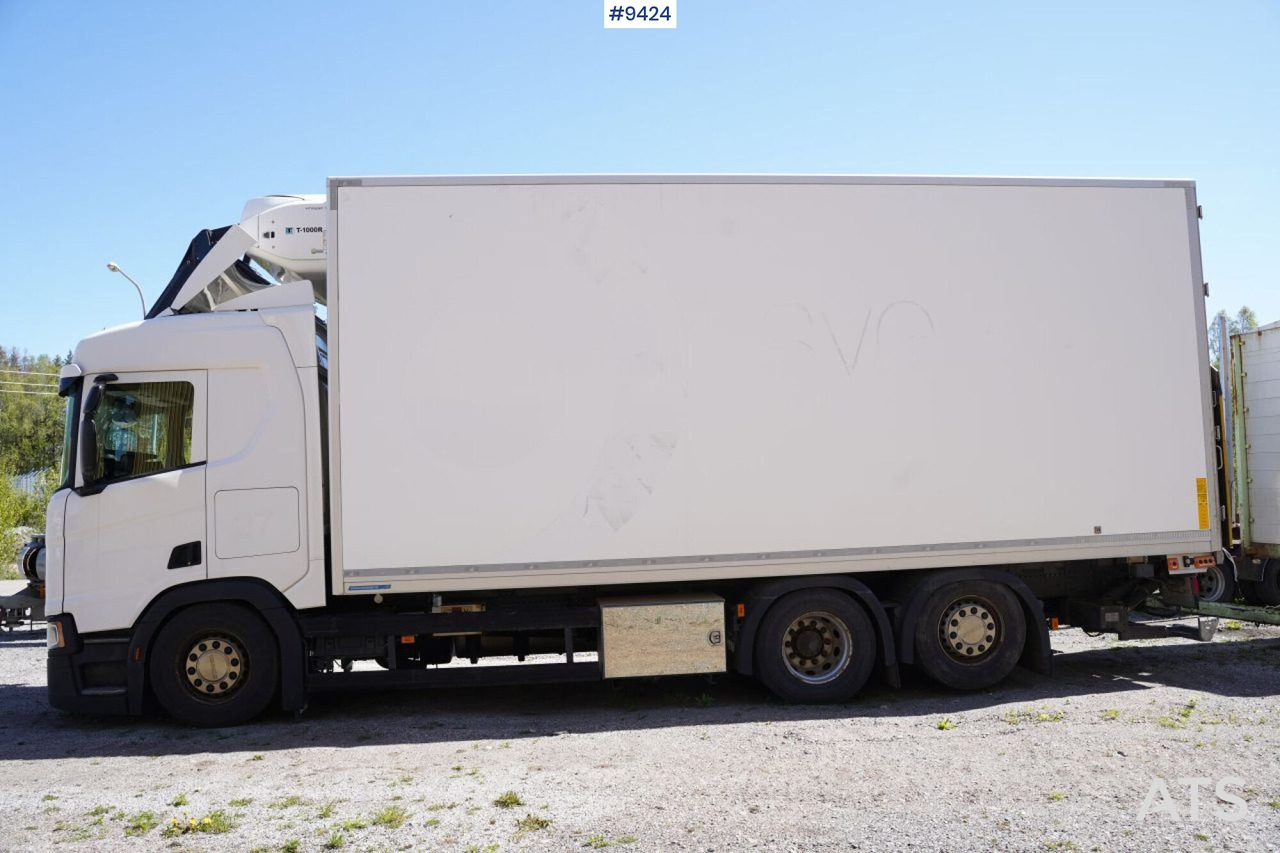 Cooling and freezing box truck Scania R450 - Kravas automašīna refrižerators: foto 1 Cooling and freezing box truck Scania R450 - Kravas automašīna refrižerators: foto 1