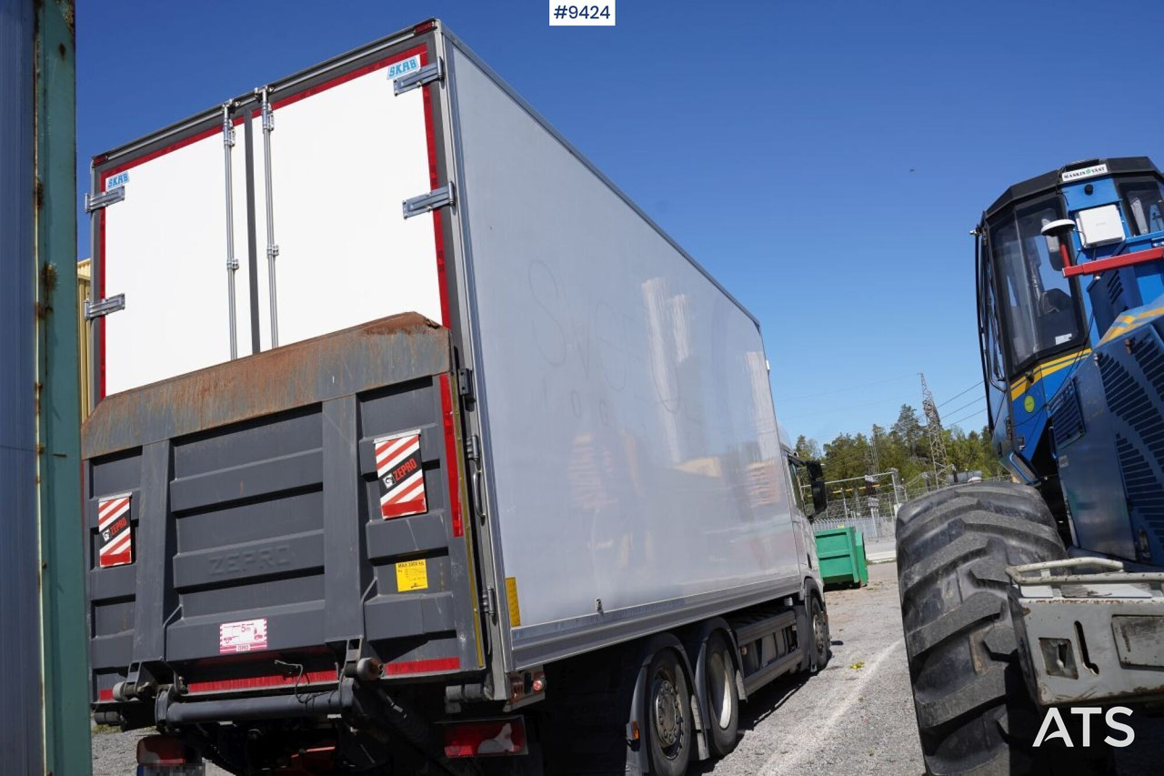 Cooling and freezing box truck Scania R450 - Kravas automašīna refrižerators: foto 5 Cooling and freezing box truck Scania R450 - Kravas automašīna refrižerators: foto 5