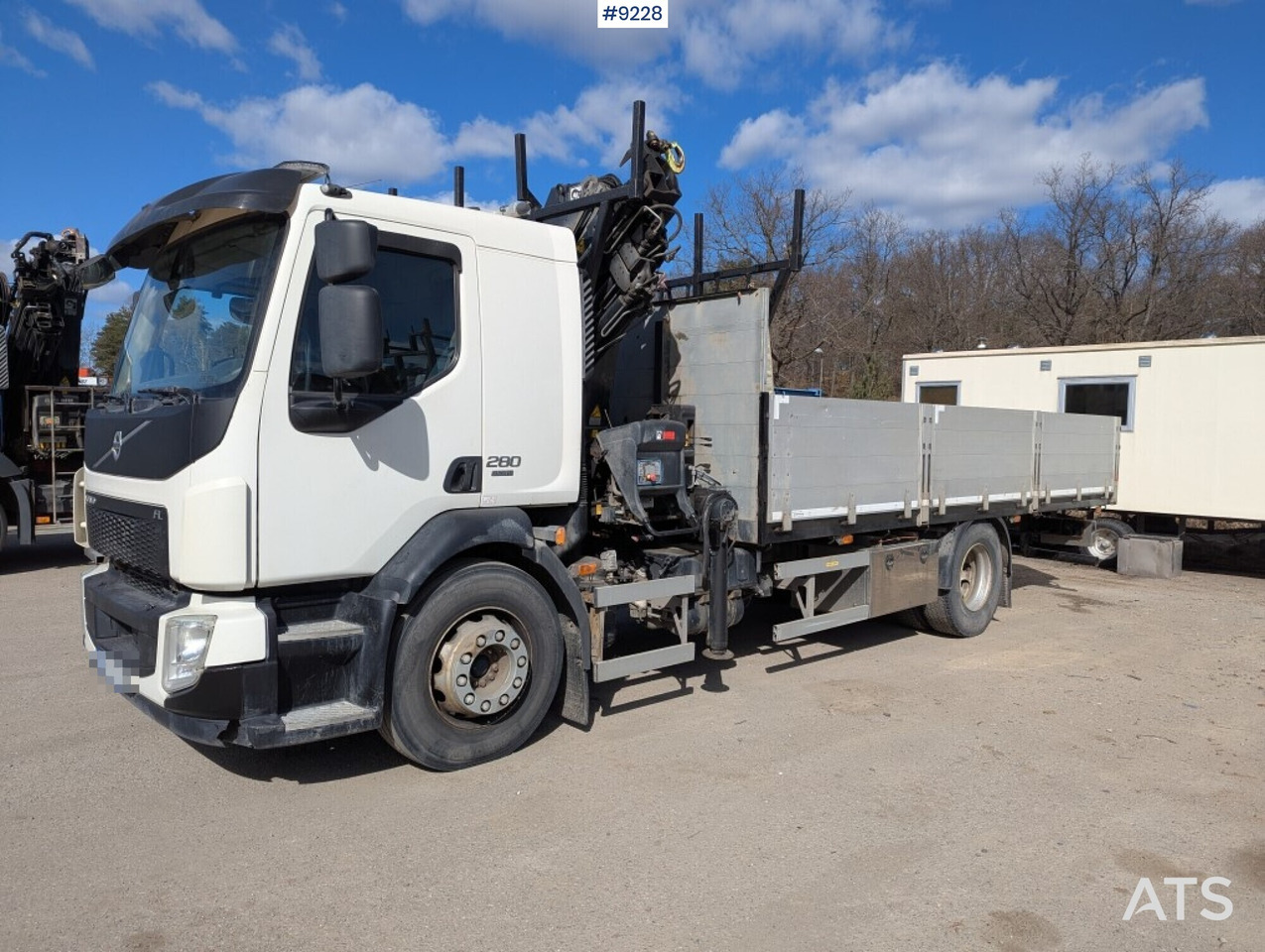 Crane Truck Volvo FL 280 4X2 with HIAB XS 144 E-5 crane (SEE VIDEO) - Kravas auto ar manipulatoru: foto 1 Crane Truck Volvo FL 280 4X2 with HIAB XS 144 E-5 crane (SEE VIDEO) - Kravas auto ar manipulatoru: foto 1